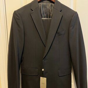 Armani Colleczioni M Line Black Suit – New w/tags 34R Jacket – 30-inch waist